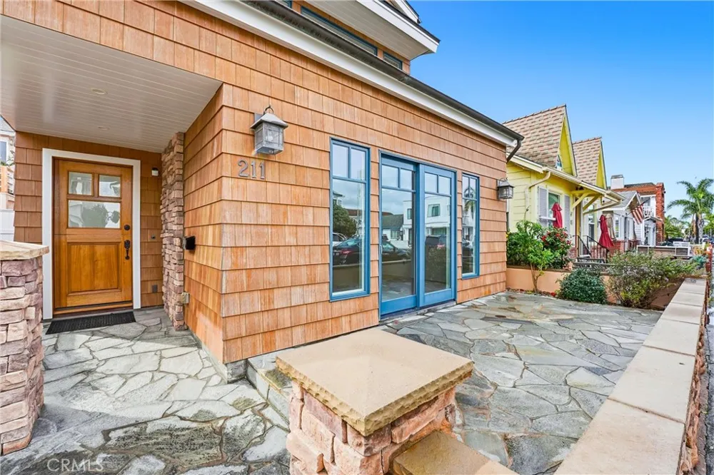 211 E Bay Newport Beach, CA 92661