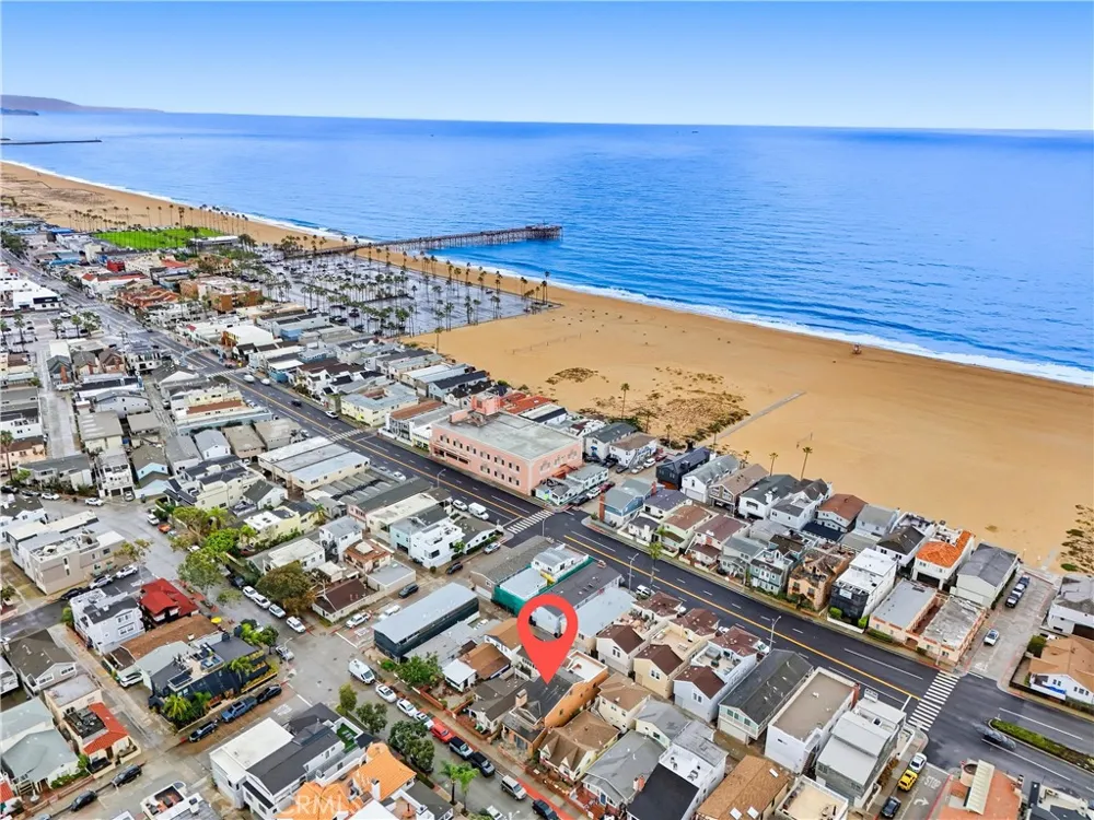 211 E Bay Newport Beach, CA 92661
