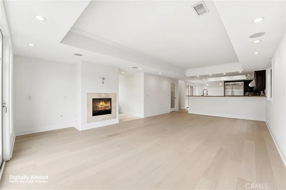 211 E Bay Newport Beach, CA 92661
