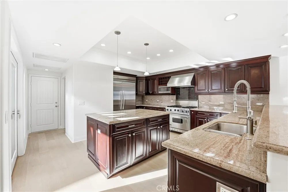 211 E Bay Newport Beach, CA 92661
