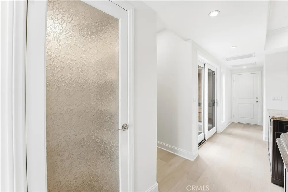 211 E Bay Newport Beach, CA 92661