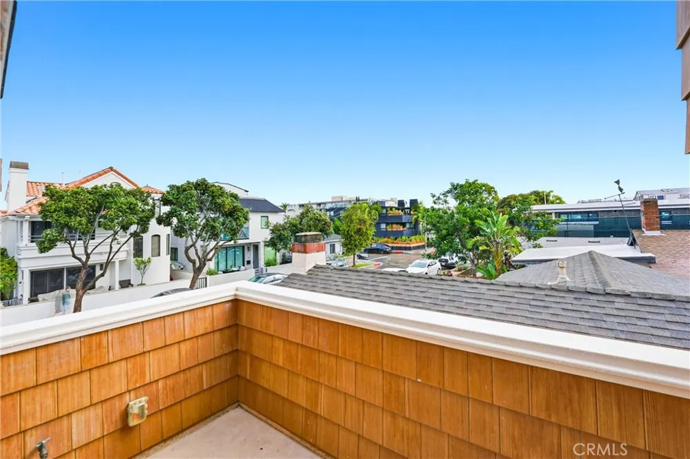211 E Bay Newport Beach, CA 92661