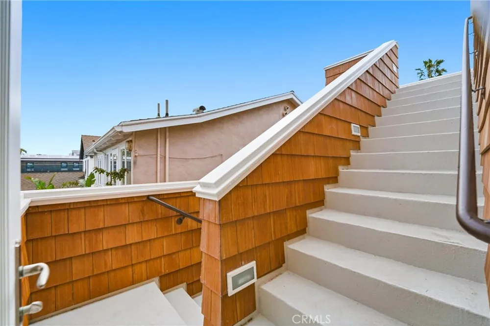211 E Bay Newport Beach, CA 92661