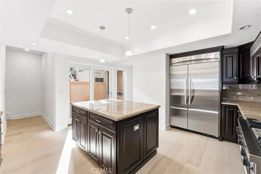 211 E Bay Newport Beach, CA 92661