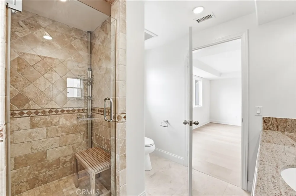 211 E Bay Newport Beach, CA 92661