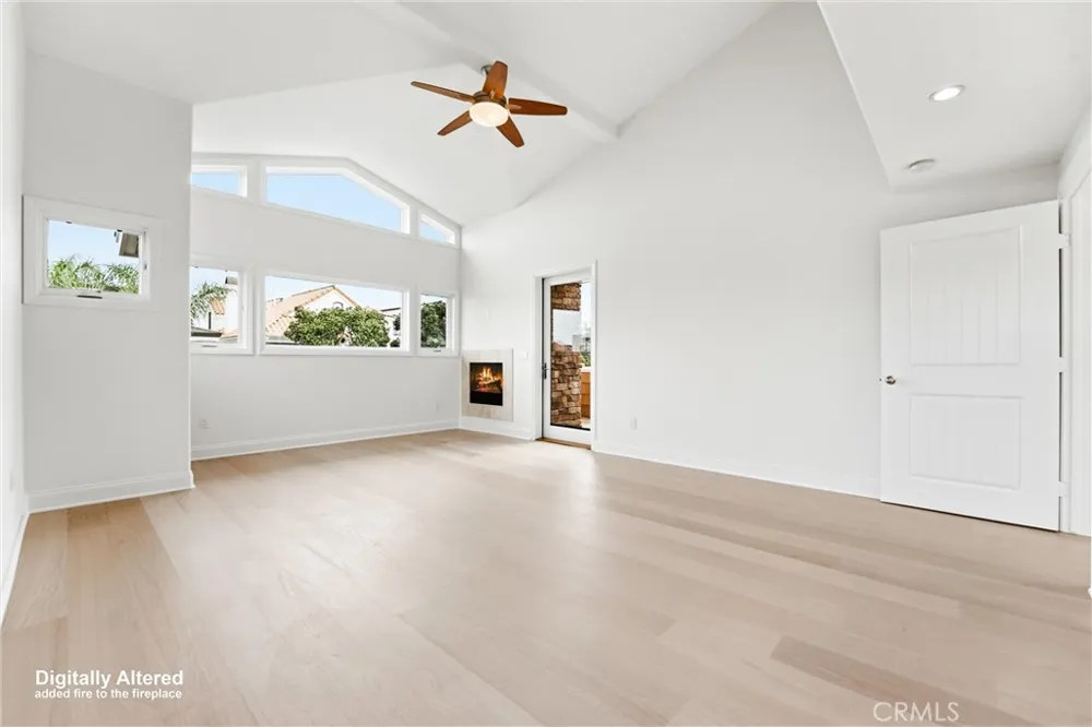 211 E Bay Newport Beach, CA 92661