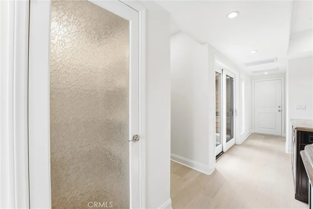 211 E Bay Newport Beach, CA 92661