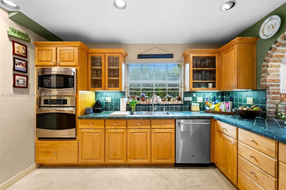 1255 Algardi Ave Coral Gables, FL 33146