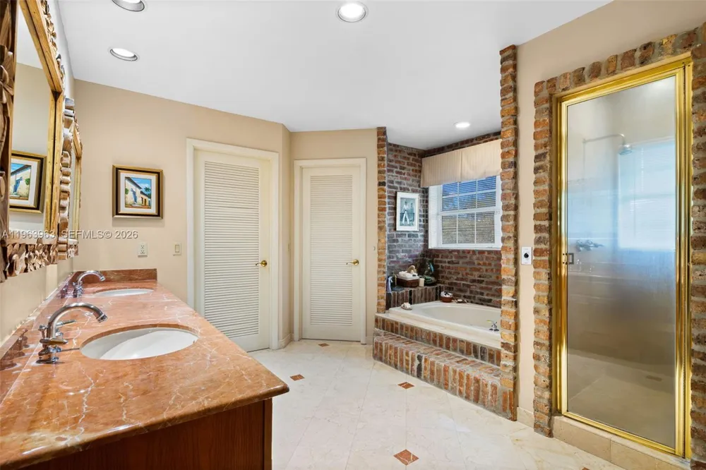 1255 Algardi Ave Coral Gables, FL 33146