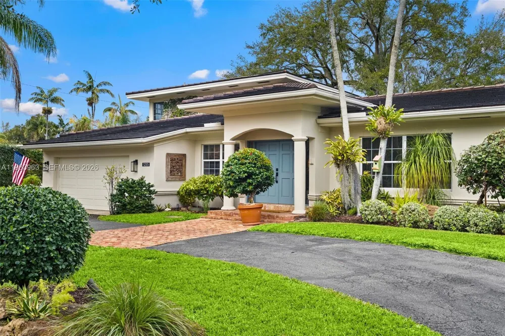 1255 Algardi Ave Coral Gables, FL 33146