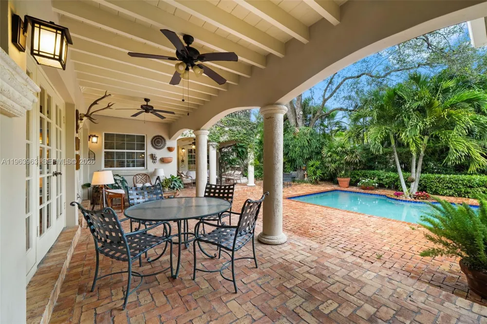 1255 Algardi Ave Coral Gables, FL 33146