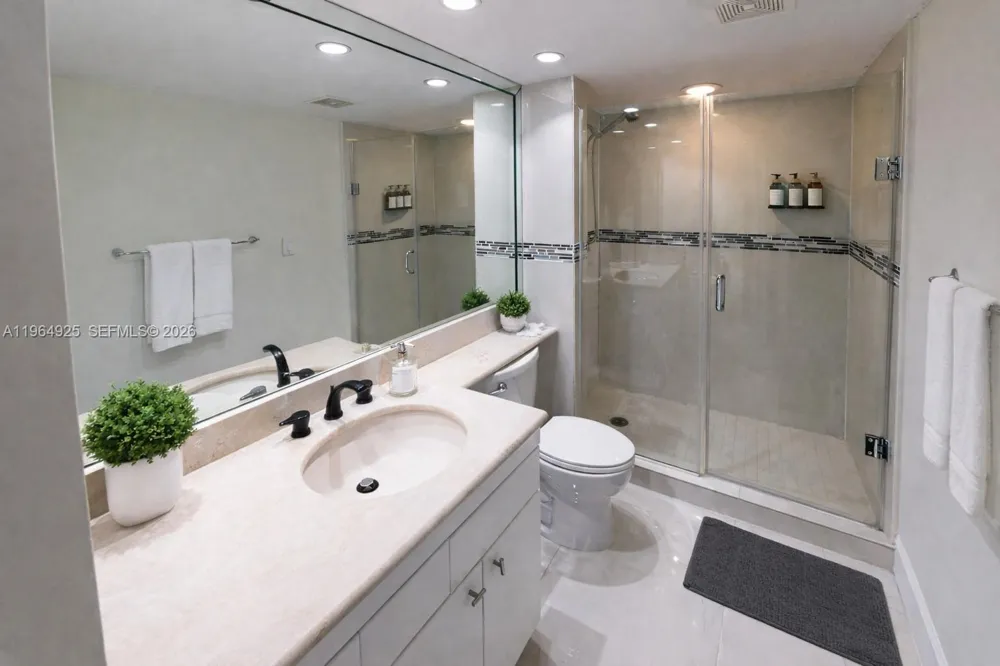 19707 Turnberry Way #20G Aventura, FL 33180
