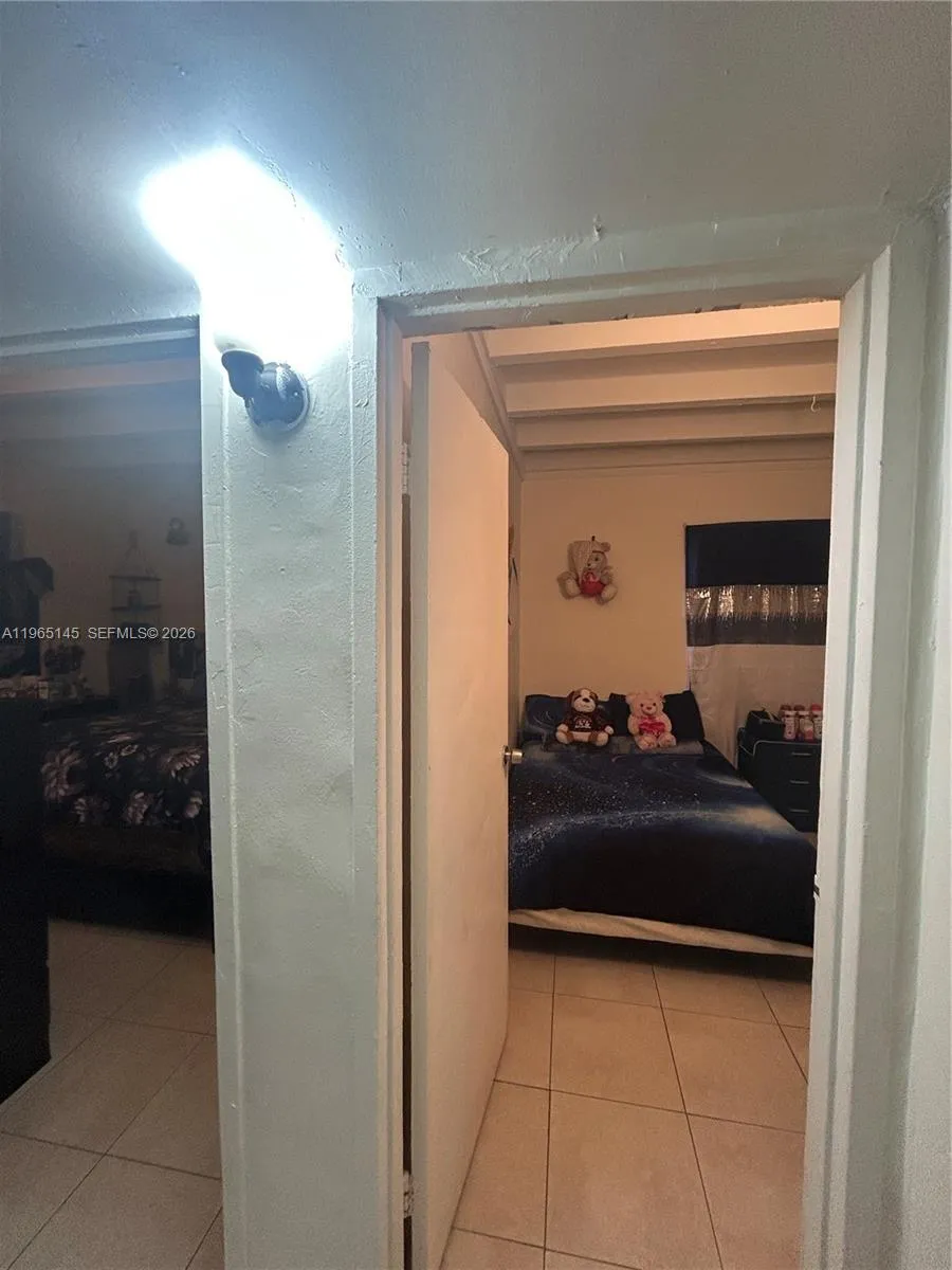 1080 NW 121st St North Miami, FL 33168