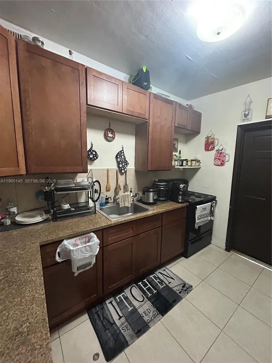 1080 NW 121st St North Miami, FL 33168