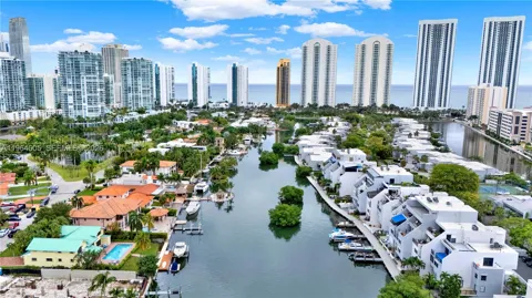 385 Poinciana Dr #1230