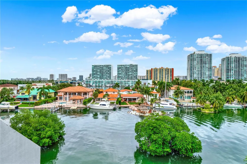 385 Poinciana Dr #1230 Sunny Isles Beach, FL 33160
