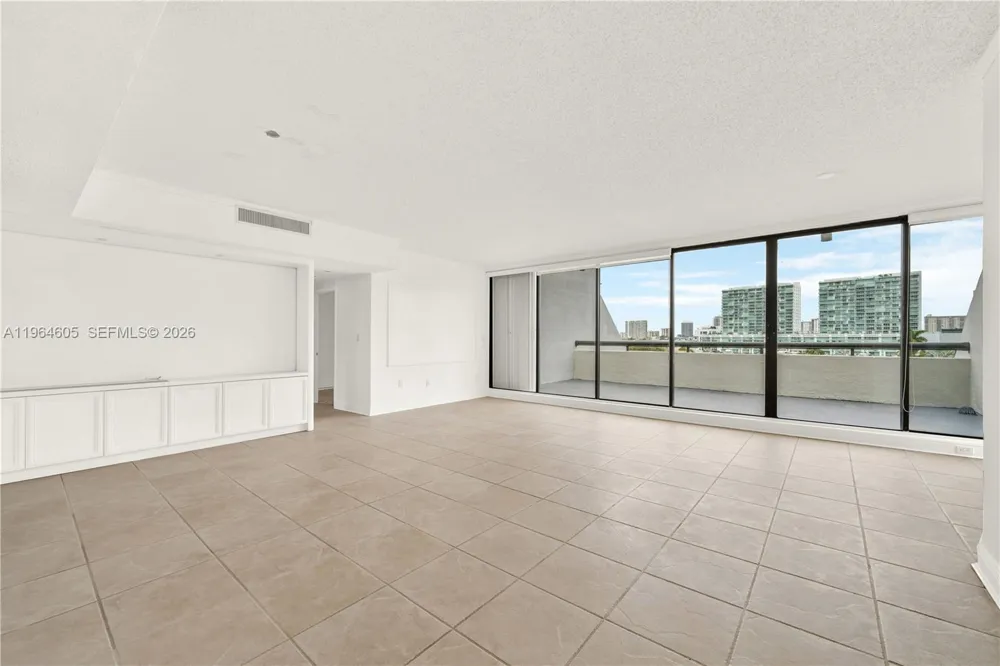 385 Poinciana Dr #1230 Sunny Isles Beach, FL 33160