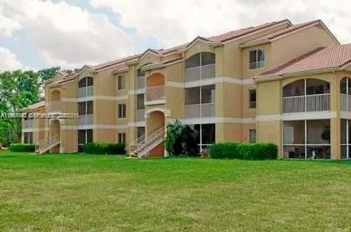 5740 Rock Island Rd #284 Tamarac, FL 33319