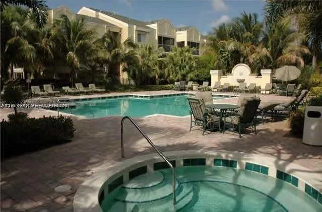 5740 Rock Island Rd #284 Tamarac, FL 33319