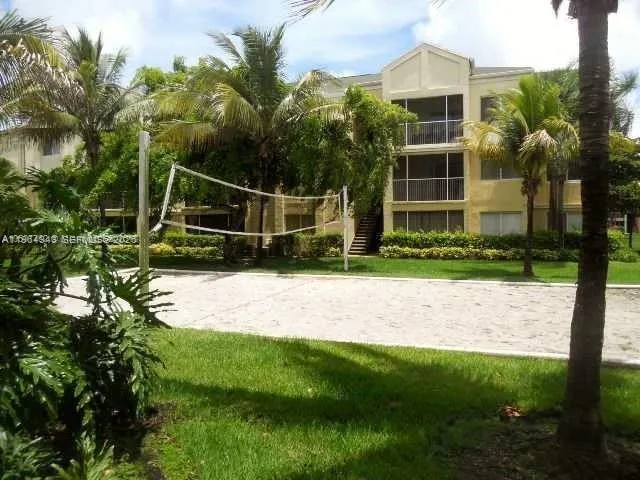 5740 Rock Island Rd #284 Tamarac, FL 33319