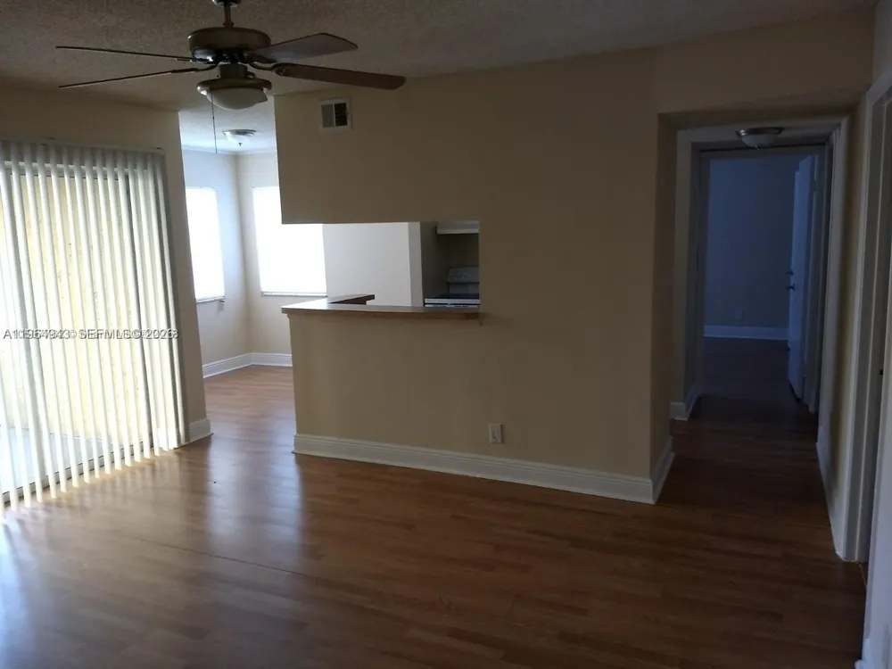 5740 Rock Island Rd #284 Tamarac, FL 33319