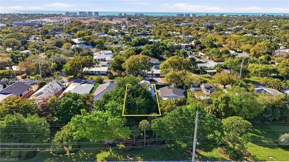 1070 13th St N Naples, FL 34102