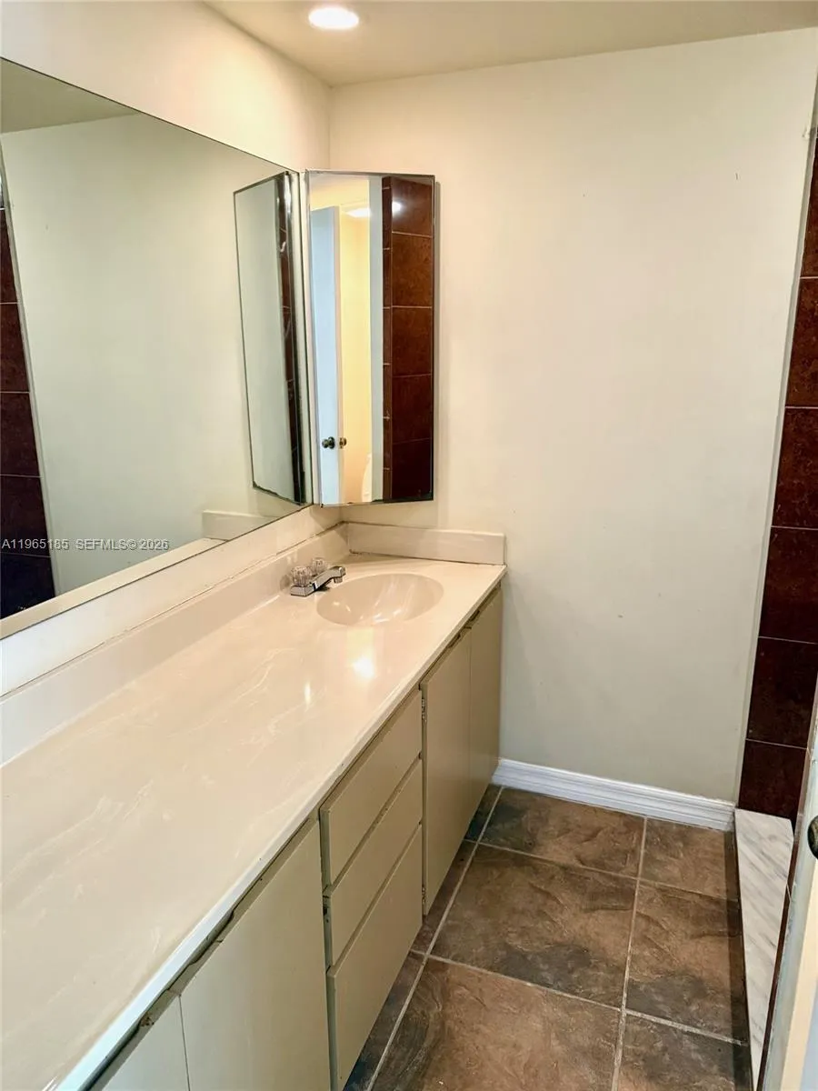 2610 26th way Riviera Beach, FL 33407