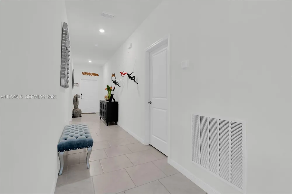 2707 2nd St SW Other City - In The State Of Florida, FL 33976