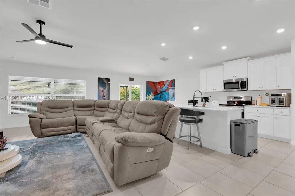 2707 2nd St SW Other City - In The State Of Florida, FL 33976