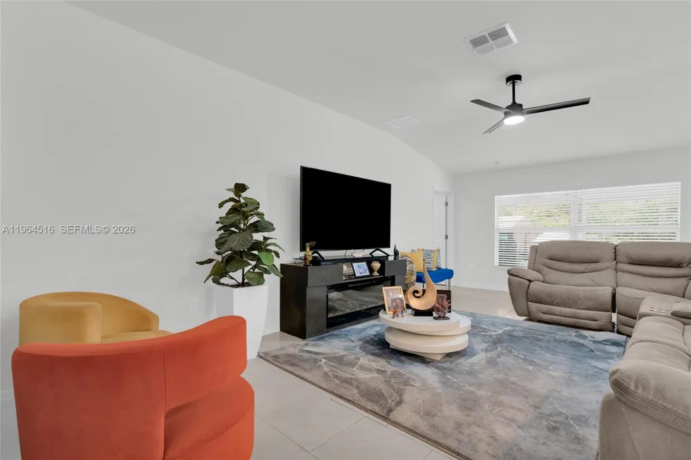 2707 2nd St SW Other City - In The State Of Florida, FL 33976