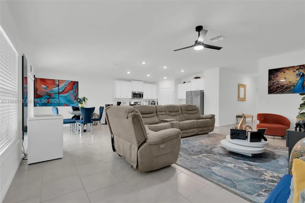 2707 2nd St SW Other City - In The State Of Florida, FL 33976