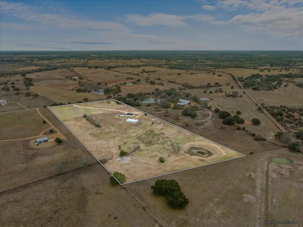 524 Hackemack Road Round Top, TX 78954