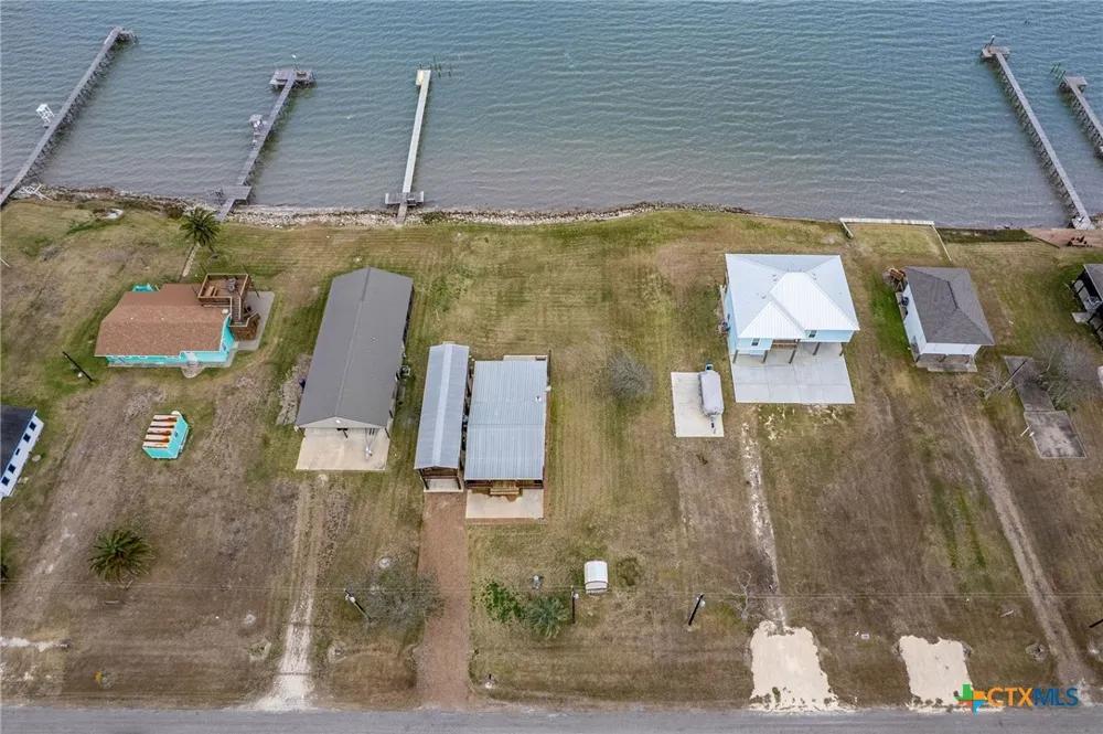 17 County Road 307 Port Lavaca, TX 77979