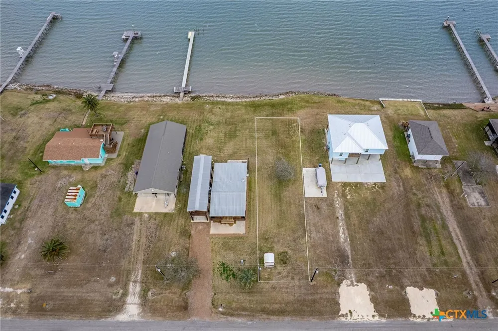 17 County Road 307 Port Lavaca, TX 77979