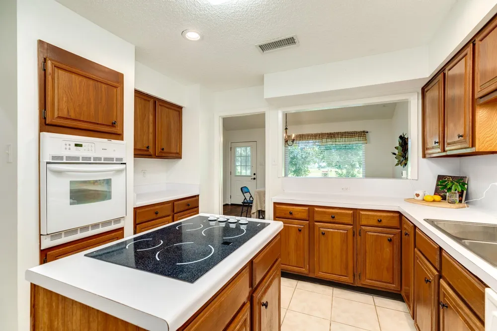 1814 Veranda Drive West Columbia, TX 77486