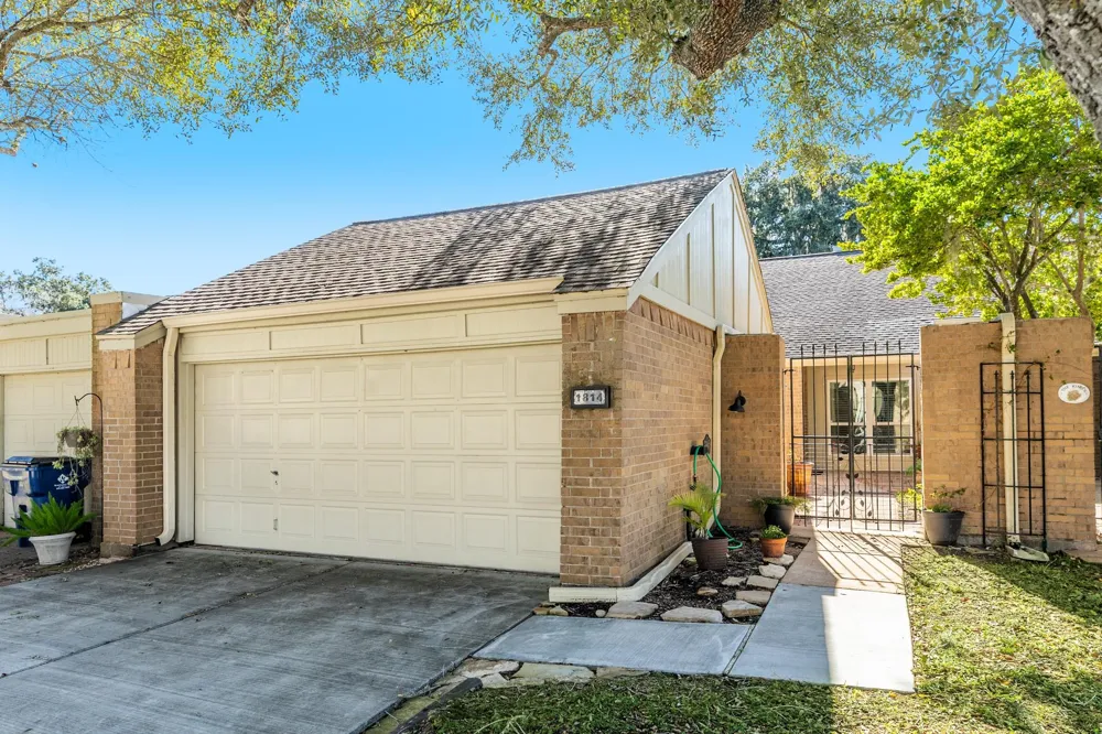 1814 Veranda Drive West Columbia, TX 77486
