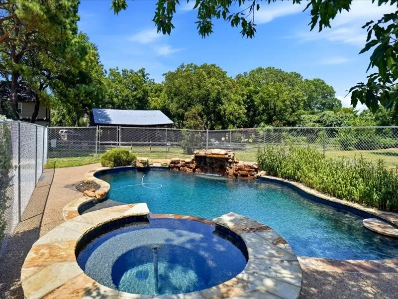 6005 Hunter Lane Colleyville, TX 76034