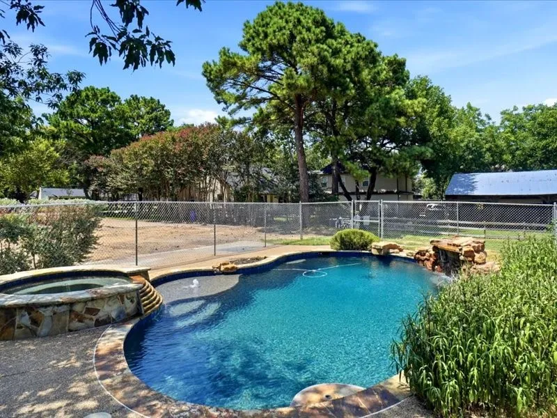6005 Hunter Lane Colleyville, TX 76034