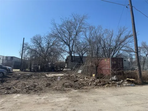 1807 S Malcolm X Boulevard