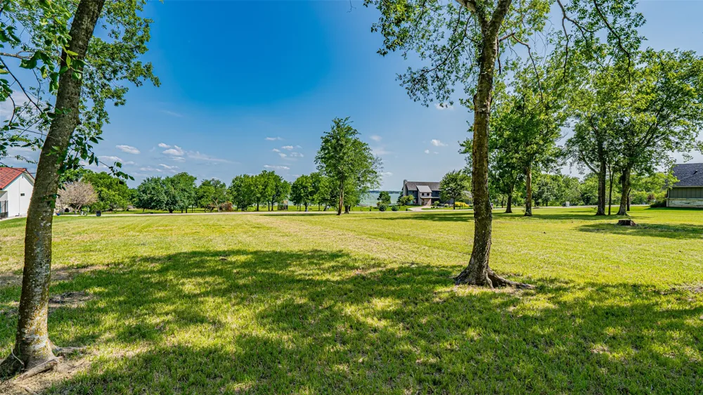 Francisco Bay Drive Kerens, TX 75144