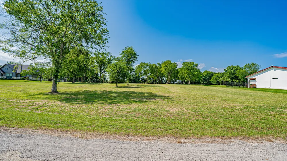Francisco Bay Drive Kerens, TX 75144
