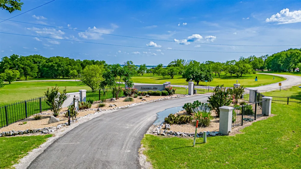Francisco Bay Drive Kerens, TX 75144