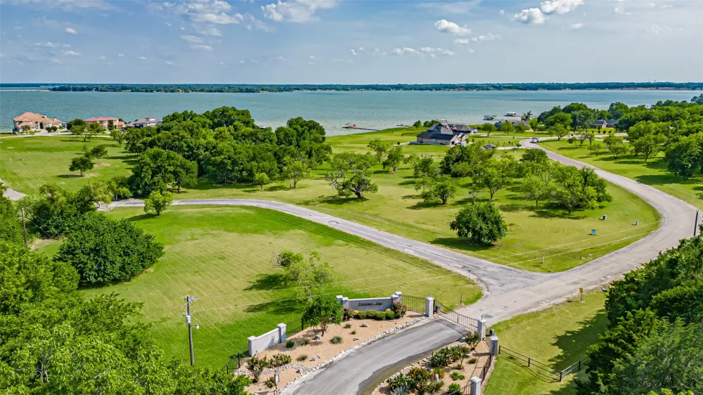 Francisco Bay Drive Kerens, TX 75144