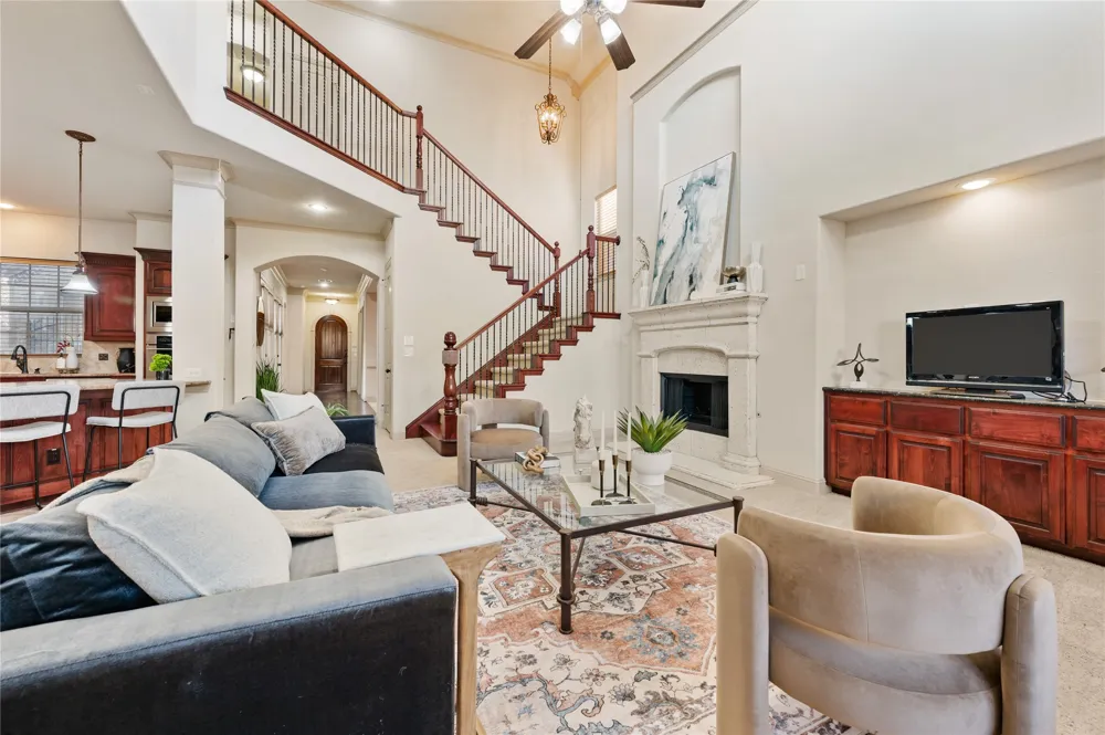1010 Lost Valley Drive Euless, TX 76039