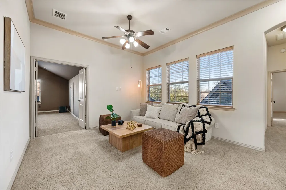 1010 Lost Valley Drive Euless, TX 76039
