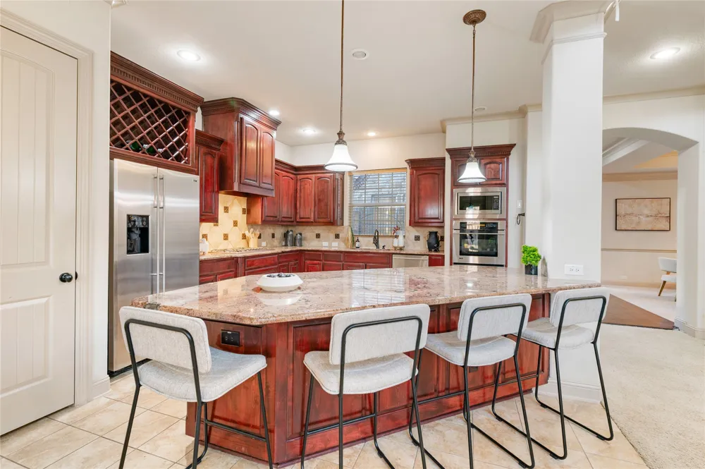 1010 Lost Valley Drive Euless, TX 76039