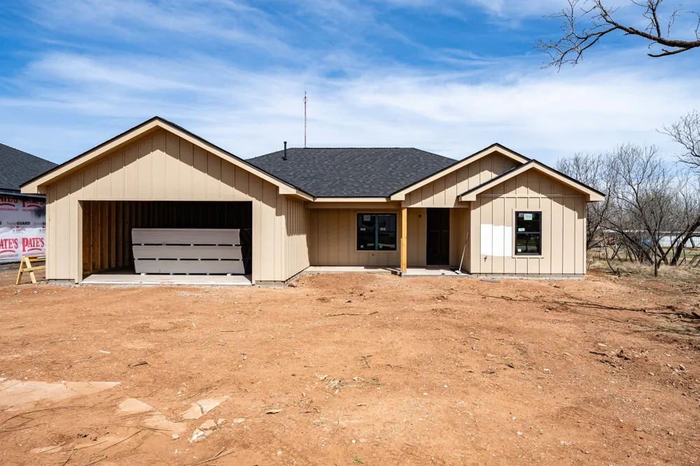 707 E Davenport Stamford, TX 79553