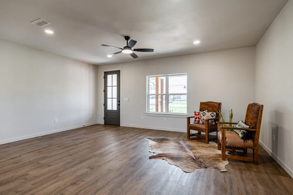 707 E Davenport Stamford, TX 79553