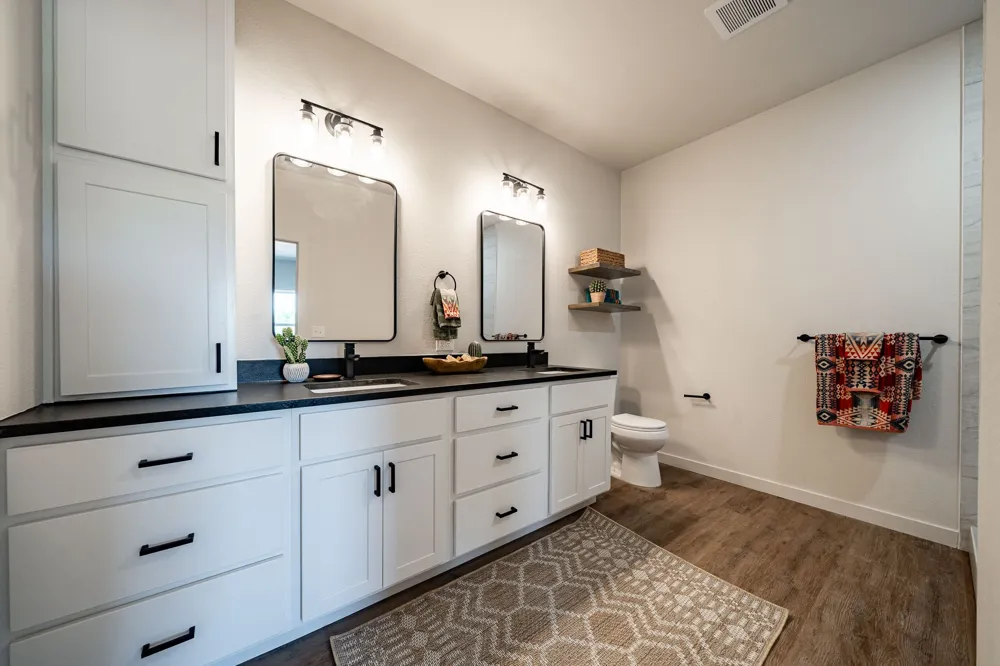 707 E Davenport Stamford, TX 79553