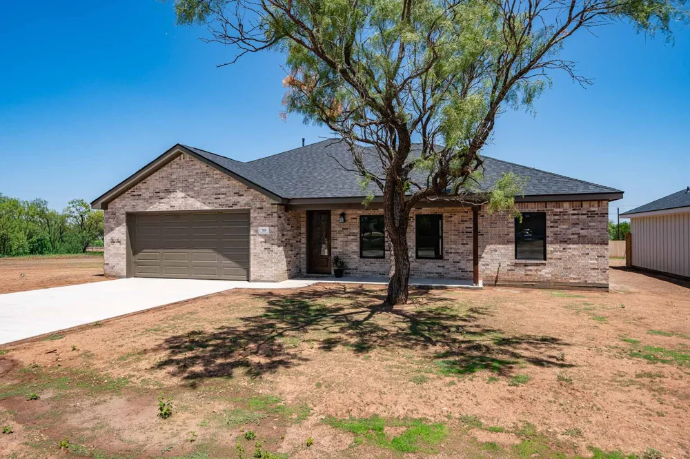 705 E Davenport Stamford, TX 79553